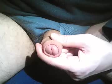 2001uwuk Chaturbate stream image from January 10, 2025