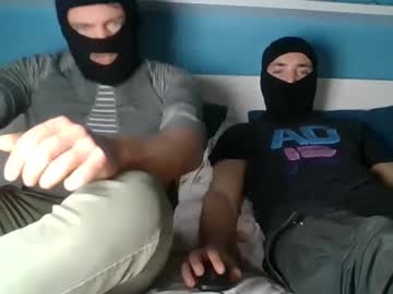 2frenchfriends Chaturbate stream image from January 10, 2025