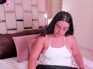 Aitanaevanss Chaturbate stream image from January 10, 2025