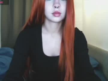 Mezzalunaa Chaturbate stream image from January 10, 2025