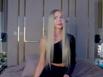 Poliina Chaturbate stream image from January 10, 2025