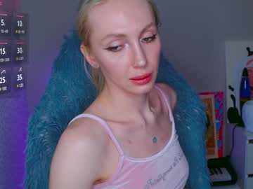 Soo_Emma Chaturbate stream image from January 10, 2025