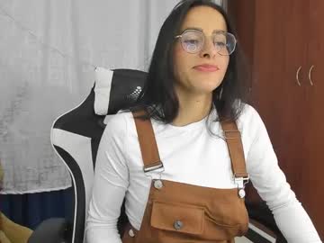 Danniruiz Chaturbate stream image from January 10, 2025