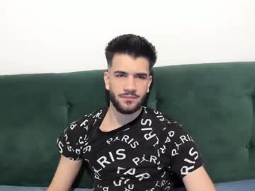 Jeremyscharm Chaturbate stream image from January 10, 2025