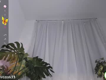 Amyevans633 Chaturbate stream image from January 11, 2025