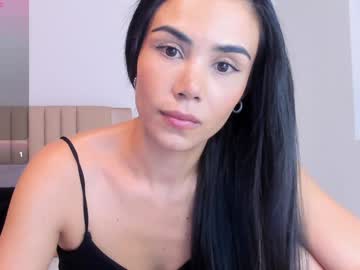 Anahenao Chaturbate stream image from January 11, 2025