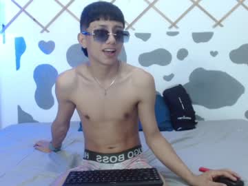 Candamil_ Chaturbate stream image from January 11, 2025
