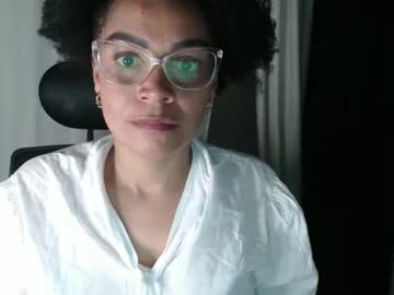 Shayna_Cute Chaturbate stream image from January 11, 2025