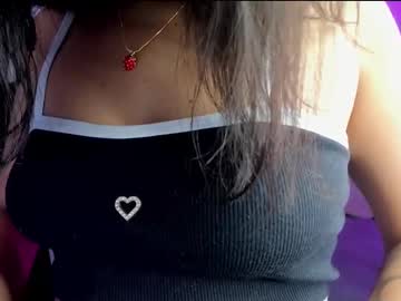 Soy___Lili Chaturbate stream image from January 11, 2025
