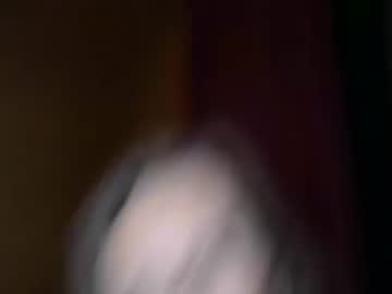 Kimithemilfmommy Chaturbate stream image from January 11, 2025