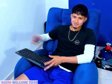 Alessandro_Dagostino Chaturbate stream image from January 11, 2025