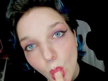Cutemetalgoddess Chaturbate stream image from January 11, 2025