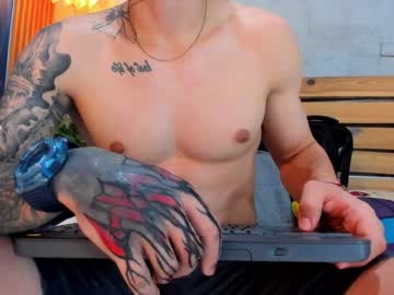 French_Sexx Chaturbate stream image from January 11, 2025