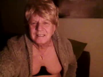 Luckmature12 Chaturbate stream image from January 11, 2025