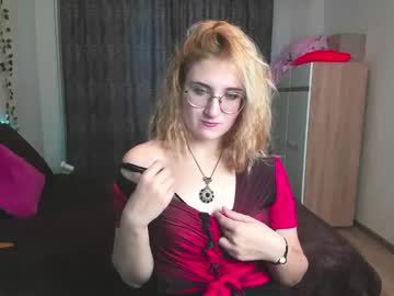 Elsa_Hot_Here Chaturbate stream image from January 11, 2025