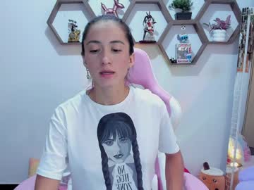 Sharonsander1 Chaturbate stream image from January 11, 2025