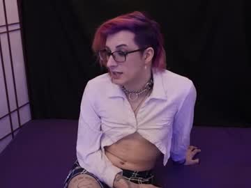 Tarrow_Halloway Chaturbate stream image from January 11, 2025