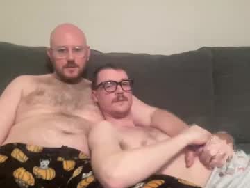 Thebearandtwink Chaturbate stream image from January 11, 2025