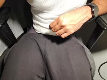 Turealmoreno Chaturbate stream image from January 11, 2025