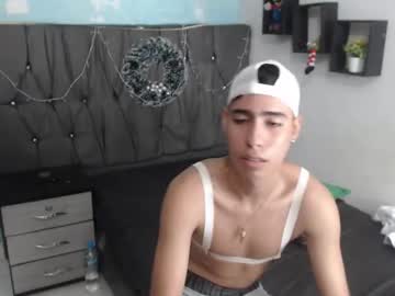 Jhonny_Latinboy Chaturbate stream image from January 11, 2025