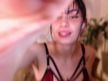 L_E_A Chaturbate stream image from January 11, 2025