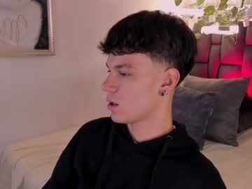 Liam_Thunder Chaturbate stream image from January 11, 2025
