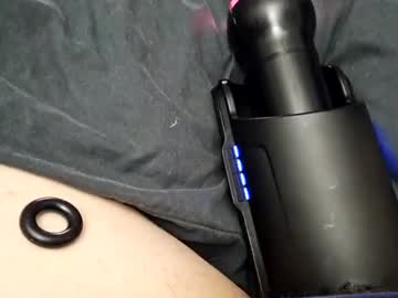 Mikede4201 Chaturbate stream image from January 11, 2025