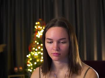 Philippabrainard Chaturbate stream image from January 11, 2025