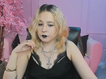 Tollimoll Chaturbate stream image from January 11, 2025
