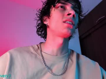Olliver___Y Chaturbate stream image from January 11, 2025