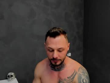 Brianhunts Chaturbate stream image from January 11, 2025