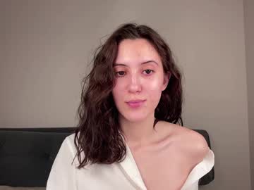 Coralineadultery Chaturbate stream image from January 11, 2025