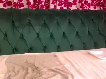 Lil_Paula Chaturbate stream image from January 11, 2025