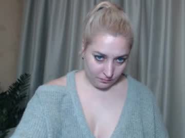 Ohsweetiren Chaturbate stream image from January 11, 2025