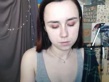 Veryveryvery_Shy Chaturbate stream image from January 11, 2025