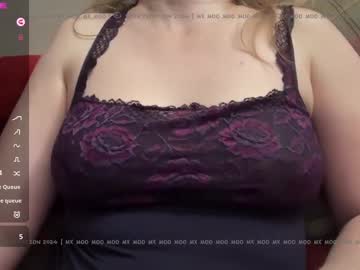 Dairystation Chaturbate stream image from January 11, 2025