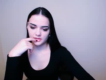 Alinagreis_ Chaturbate stream image from January 11, 2025