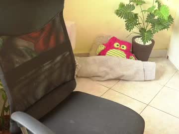 Bluemysticlady Chaturbate stream image from January 11, 2025
