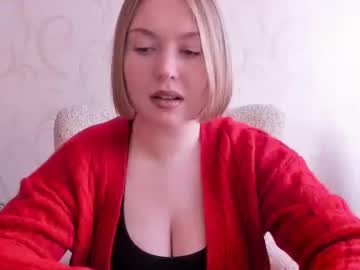 Emilywooow Chaturbate stream image from January 11, 2025