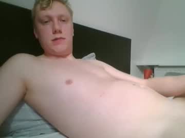 Kinkyhenk Chaturbate stream image from January 11, 2025