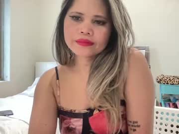 Ninacrade Chaturbate stream image from January 11, 2025