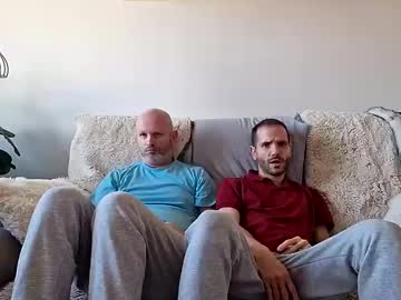 Goldvolibear Chaturbate stream image from January 11, 2025