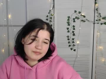 Annabella445 Chaturbate stream image from January 11, 2025