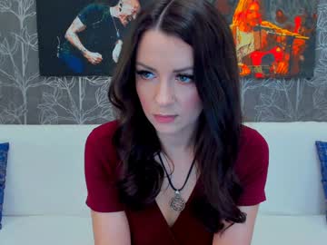 Foxyx1 Chaturbate stream image from January 11, 2025