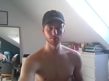 Frozenyoga Chaturbate stream image from January 11, 2025