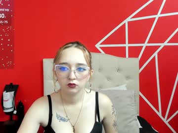 Liaroberts1 Chaturbate stream image from January 11, 2025
