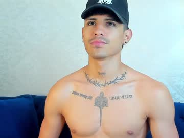 Lukeetaylor Chaturbate stream image from January 11, 2025