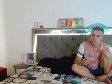 Myluandjack Chaturbate stream image from January 11, 2025