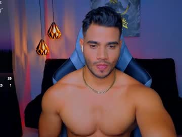 Andresfiit Chaturbate stream image from January 11, 2025