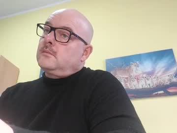 Gernelecker Chaturbate stream image from January 11, 2025